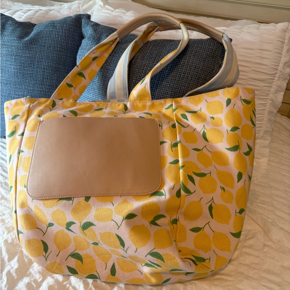 Poppy & Peonies Amalfi Stripe Beach Bound Tote - Picture 7 of 7